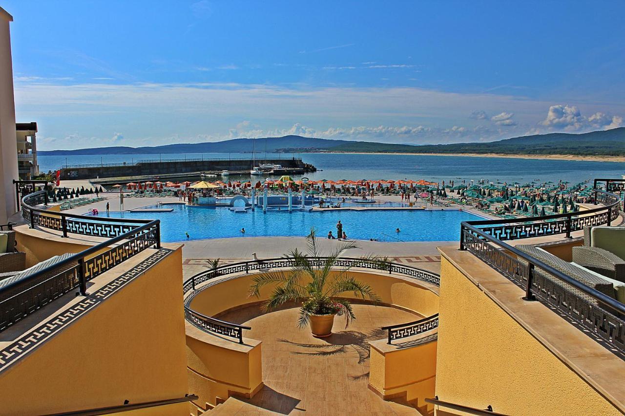 דוני Duni Marina Beach Hotel מראה חיצוני תמונה