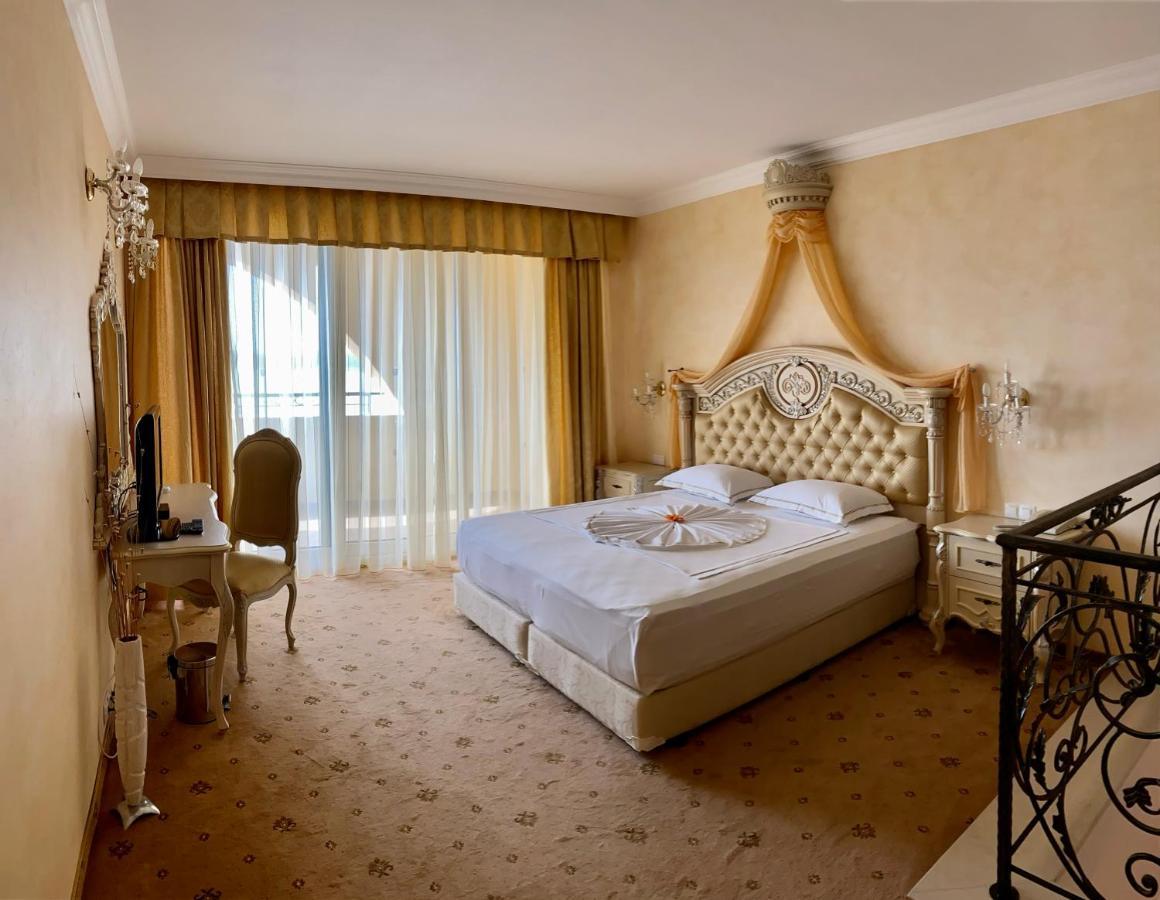 דוני Duni Marina Beach Hotel מראה חיצוני תמונה