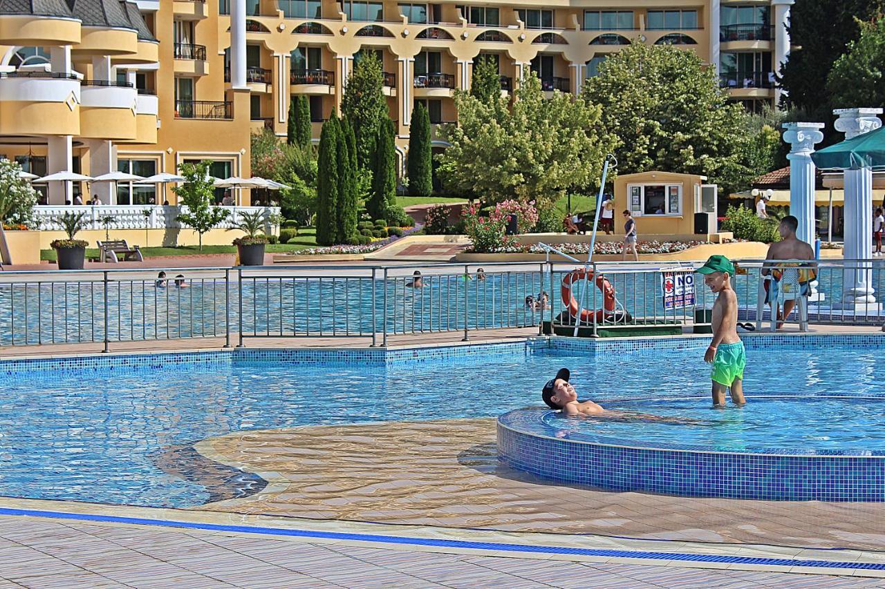 דוני Duni Marina Beach Hotel מראה חיצוני תמונה