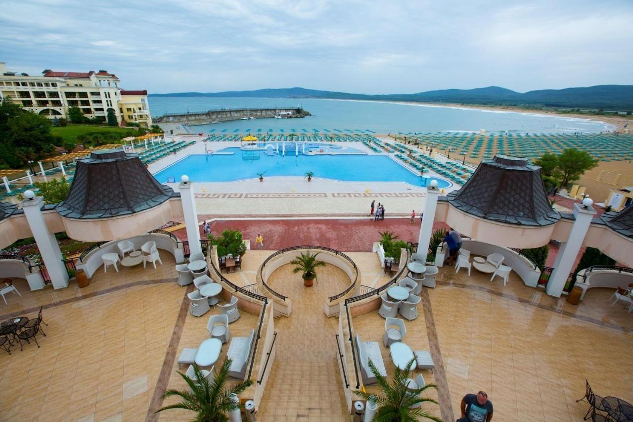 דוני Duni Marina Beach Hotel מראה חיצוני תמונה
